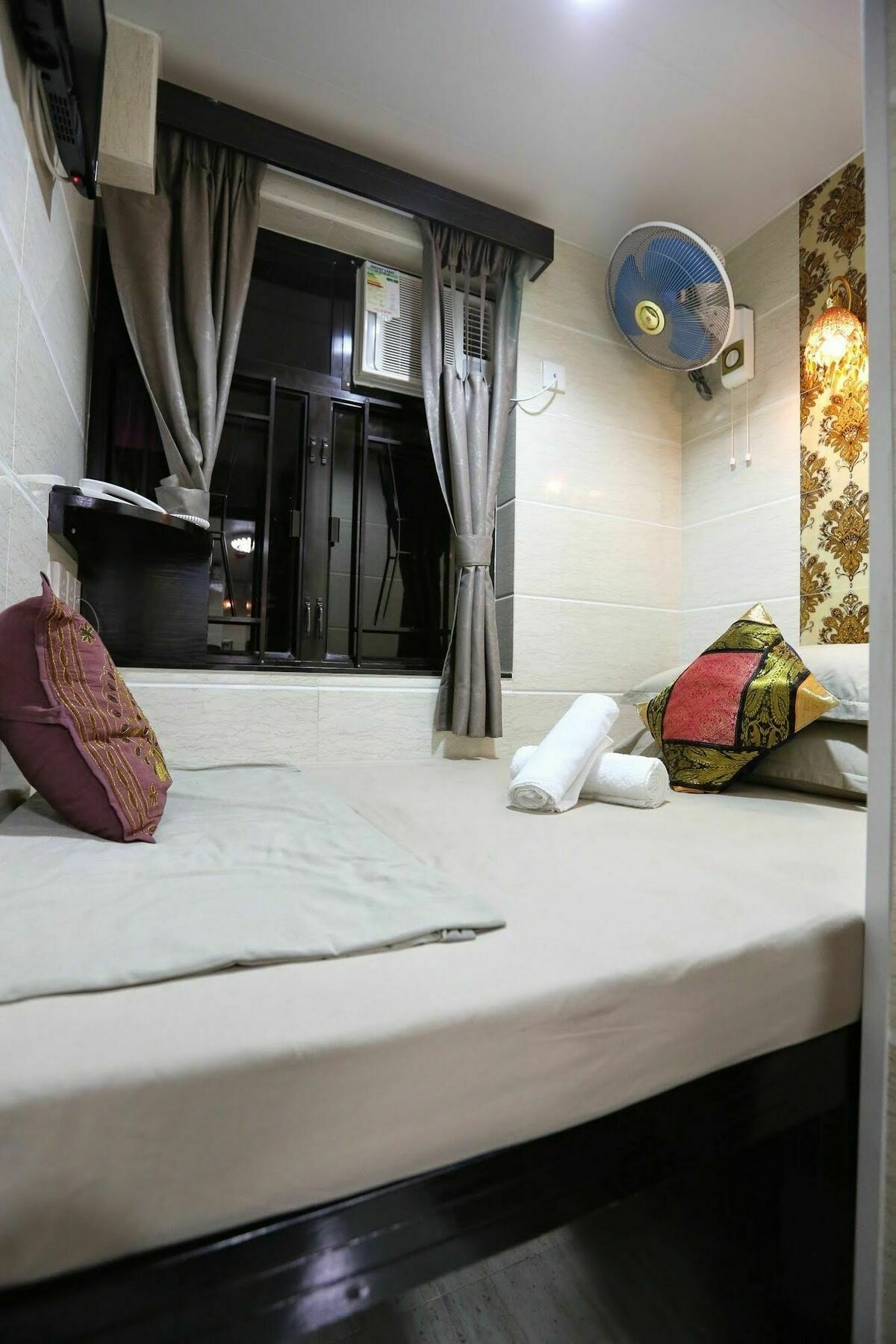 Asia Inn Цзюлун Экстерьер фото